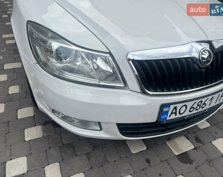 Білий Шкода Октавія, об'ємом двигуна 1.6 л та пробігом 313 тис. км за 7950 $, фото 7 на Automoto.ua