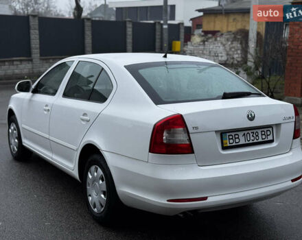 Белый Шкода Октавия, объемом двигателя 1.8 л и пробегом 37 тыс. км за 10900 $, фото 14 на Automoto.ua