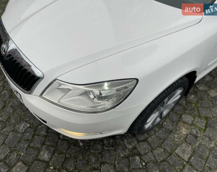 Белый Шкода Октавия, объемом двигателя 1.8 л и пробегом 188 тыс. км за 6500 $, фото 3 на Automoto.ua