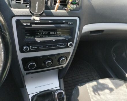 Белый Шкода Октавия, объемом двигателя 1.6 л и пробегом 188 тыс. км за 7600 $, фото 5 на Automoto.ua