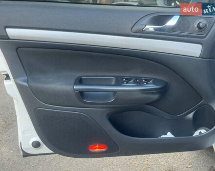 Белый Шкода Октавия, объемом двигателя 1.6 л и пробегом 186 тыс. км за 7700 $, фото 17 на Automoto.ua