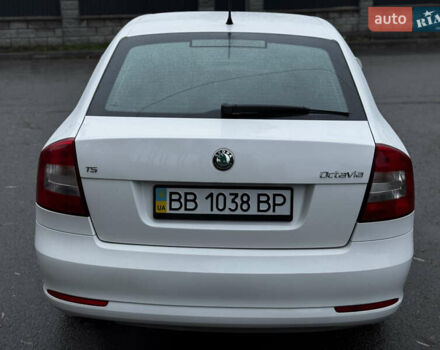 Белый Шкода Октавия, объемом двигателя 1.8 л и пробегом 37 тыс. км за 10900 $, фото 12 на Automoto.ua