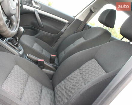 Белый Шкода Октавия, объемом двигателя 1.6 л и пробегом 170 тыс. км за 7450 $, фото 16 на Automoto.ua