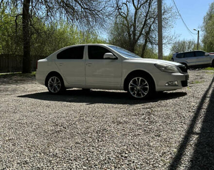 Білий Шкода Октавія, об'ємом двигуна 1.6 л та пробігом 156 тис. км за 8500 $, фото 4 на Automoto.ua