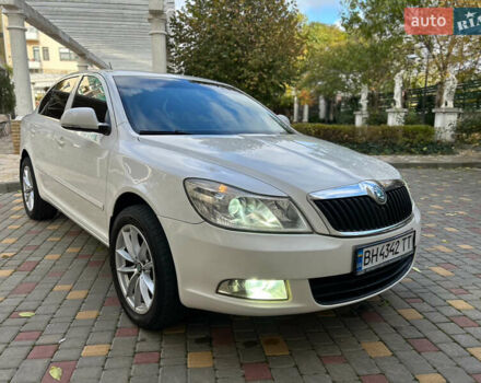 Шкода Октавия 2012 в Одессе на Automoto.ua Белый Шкода Октавия, объемом двигателя 1.97 л и пробегом 314 тыс. км за 9700 $, фото 17 на Automoto.ua