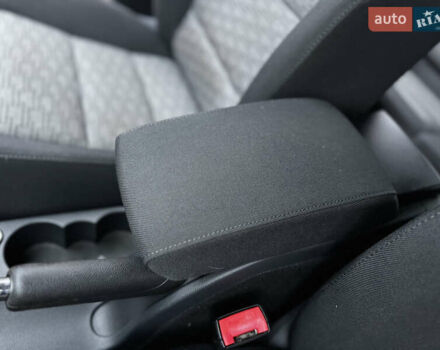 Белый Шкода Октавия, объемом двигателя 1.8 л и пробегом 37 тыс. км за 10900 $, фото 49 на Automoto.ua