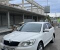 Белый Шкода Октавия, объемом двигателя 1.8 л и пробегом 210 тыс. км за 8000 $, фото 1 на Automoto.ua