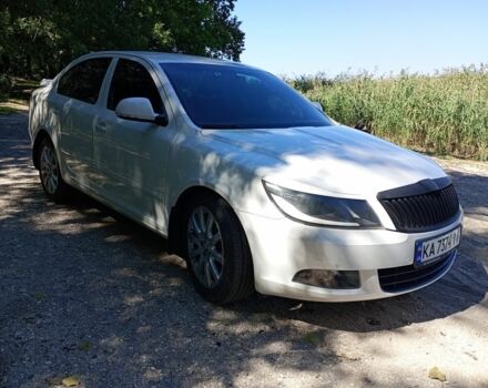 Білий Шкода Октавія, об'ємом двигуна 1.8 л та пробігом 165 тис. км за 9600 $, фото 3 на Automoto.ua