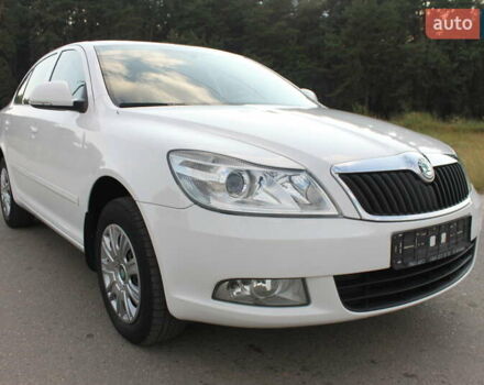 Белый Шкода Октавия, объемом двигателя 1.6 л и пробегом 170 тыс. км за 7450 $, фото 4 на Automoto.ua