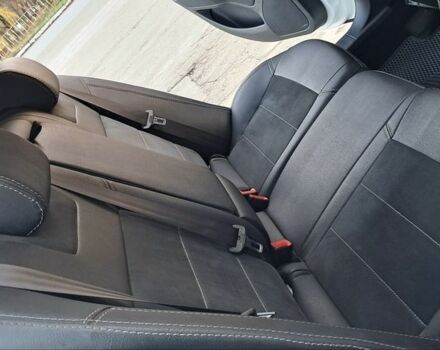 Белый Шкода Октавия, объемом двигателя 1.8 л и пробегом 83 тыс. км за 8800 $, фото 8 на Automoto.ua