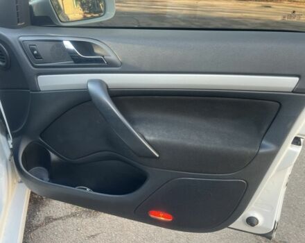 Белый Шкода Октавия, объемом двигателя 1.6 л и пробегом 186 тыс. км за 7700 $, фото 18 на Automoto.ua