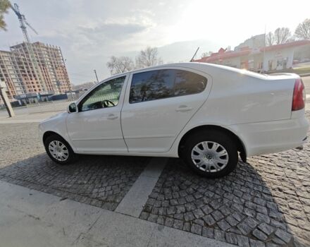 Білий Шкода Октавія, об'ємом двигуна 2 л та пробігом 242 тис. км за 10800 $, фото 3 на Automoto.ua