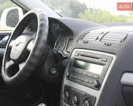 Белый Шкода Октавия, объемом двигателя 1.6 л и пробегом 170 тыс. км за 7450 $, фото 39 на Automoto.ua