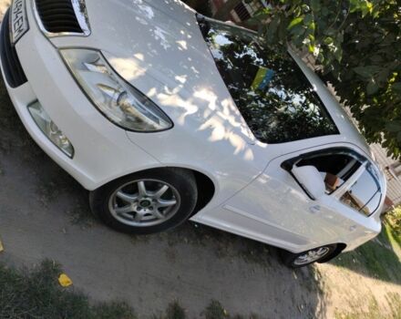 Белый Шкода Октавия, объемом двигателя 1.6 л и пробегом 188 тыс. км за 7600 $, фото 1 на Automoto.ua