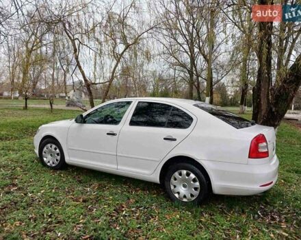 Білий Шкода Октавія, об'ємом двигуна 1.4 л та пробігом 207 тис. км за 7700 $, фото 5 на Automoto.ua