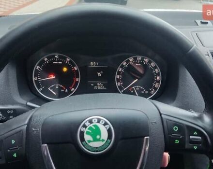 Белый Шкода Октавия, объемом двигателя 1.8 л и пробегом 225 тыс. км за 8700 $, фото 2 на Automoto.ua