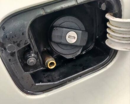 Белый Шкода Октавия, объемом двигателя 1.6 л и пробегом 286 тыс. км за 7500 $, фото 18 на Automoto.ua