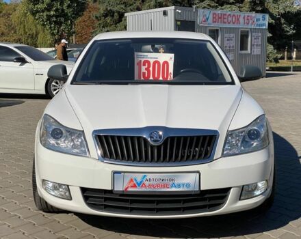Білий Шкода Октавія, об'ємом двигуна 1.6 л та пробігом 252 тис. км за 8400 $, фото 1 на Automoto.ua