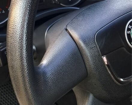 Белый Шкода Октавия, объемом двигателя 1.8 л и пробегом 83 тыс. км за 8800 $, фото 7 на Automoto.ua