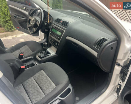 Білий Шкода Октавія, об'ємом двигуна 1.6 л та пробігом 313 тис. км за 7950 $, фото 39 на Automoto.ua