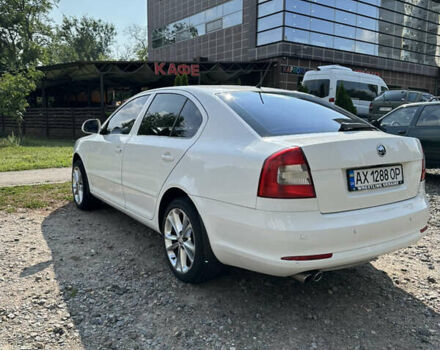 Білий Шкода Октавія, об'ємом двигуна 1.6 л та пробігом 156 тис. км за 8500 $, фото 10 на Automoto.ua