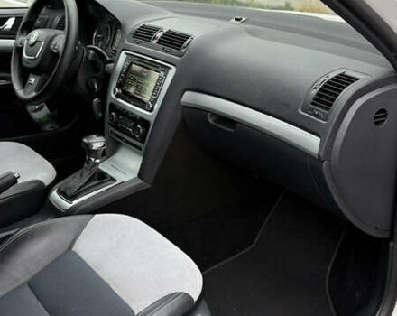 Белый Шкода Октавия, объемом двигателя 1.97 л и пробегом 239 тыс. км за 11999 $, фото 22 на Automoto.ua