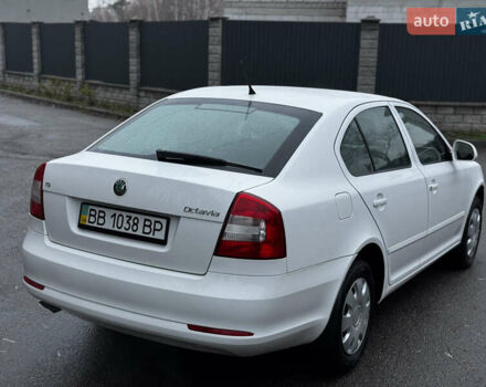 Белый Шкода Октавия, объемом двигателя 1.8 л и пробегом 37 тыс. км за 10900 $, фото 10 на Automoto.ua