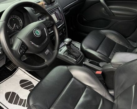 Білий Шкода Октавія, об'ємом двигуна 2 л та пробігом 202 тис. км за 11200 $, фото 8 на Automoto.ua