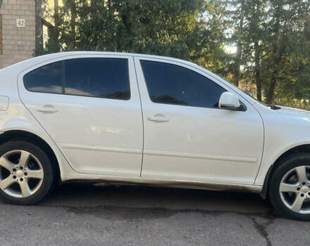 Белый Шкода Октавия, объемом двигателя 1.6 л и пробегом 186 тыс. км за 7700 $, фото 1 на Automoto.ua