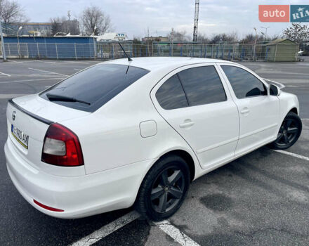Белый Шкода Октавия, объемом двигателя 1.6 л и пробегом 312 тыс. км за 7500 $, фото 17 на Automoto.ua