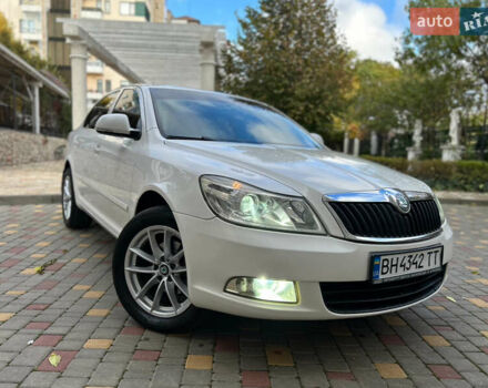 Шкода Октавия 2012 в Одессе на Automoto.ua Белый Шкода Октавия, объемом двигателя 1.97 л и пробегом 314 тыс. км за 9700 $, фото 1 на Automoto.ua