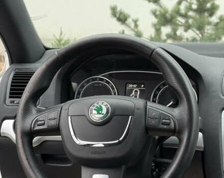 Белый Шкода Октавия, объемом двигателя 1.97 л и пробегом 239 тыс. км за 11999 $, фото 45 на Automoto.ua