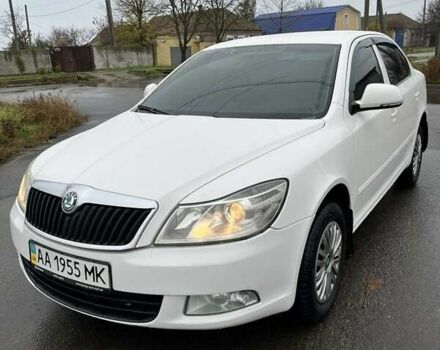 Белый Шкода Октавия, объемом двигателя 1.6 л и пробегом 272 тыс. км за 6800 $, фото 9 на Automoto.ua