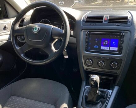 Білий Шкода Октавія, об'ємом двигуна 1.6 л та пробігом 252 тис. км за 8400 $, фото 9 на Automoto.ua