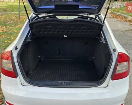 Білий Шкода Октавія, об'ємом двигуна 1.97 л та пробігом 180 тис. км за 8700 $, фото 10 на Automoto.ua