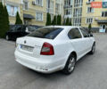 Белый Шкода Октавия, объемом двигателя 1.6 л и пробегом 344 тыс. км за 6800 $, фото 5 на Automoto.ua
