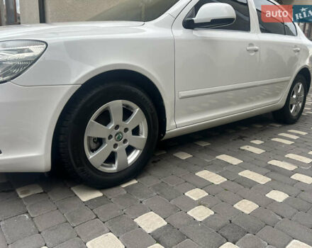 Білий Шкода Октавія, об'ємом двигуна 1.6 л та пробігом 313 тис. км за 7950 $, фото 14 на Automoto.ua