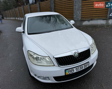 Белый Шкода Октавия, объемом двигателя 1.8 л и пробегом 37 тыс. км за 10900 $, фото 21 на Automoto.ua