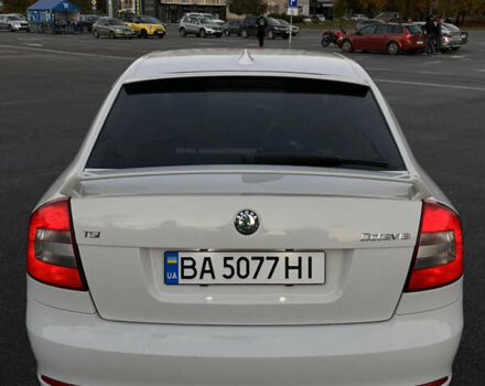 Шкода Октавия 2012 в Кропивницком (Кировограде) на Automoto.ua Белый Шкода Октавия, объемом двигателя 1.8 л и пробегом 222 тыс. км за 6700 $, фото 4 на Automoto.ua