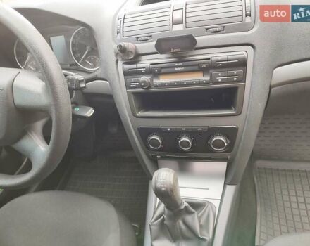 Білий Шкода Октавія, об'ємом двигуна 1.4 л та пробігом 211 тис. км за 7200 $, фото 13 на Automoto.ua