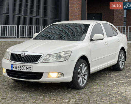 Белый Шкода Октавия, объемом двигателя 1.8 л и пробегом 188 тыс. км за 6500 $, фото 2 на Automoto.ua