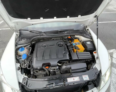 Белый Шкода Октавия, объемом двигателя 1.6 л и пробегом 312 тыс. км за 7500 $, фото 21 на Automoto.ua