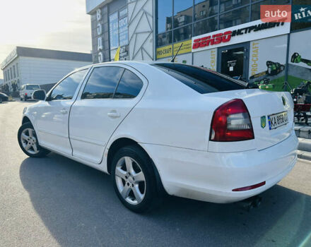 Шкода Октавія 2012 у Вишневом на Automoto.ua Білий Шкода Октавія, об'ємом двигуна 1.6 л та пробігом 355 тис. км за 6500 $, фото 2 на Automoto.ua