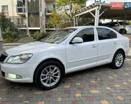 Шкода Октавия 2012 в Одессе на Automoto.ua Белый Шкода Октавия, объемом двигателя 1.97 л и пробегом 314 тыс. км за 9700 $, фото 10 на Automoto.ua