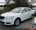 Білий Шкода Октавія, об'ємом двигуна 1.6 л та пробігом 220 тис. км за 8800 $, фото 1 на Automoto.ua