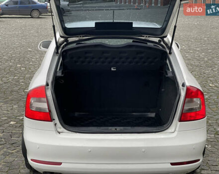 Белый Шкода Октавия, объемом двигателя 1.8 л и пробегом 188 тыс. км за 6500 $, фото 19 на Automoto.ua