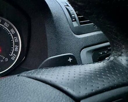 Белый Шкода Октавия, объемом двигателя 2 л и пробегом 239 тыс. км за 12950 $, фото 63 на Automoto.ua