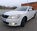 Белый Шкода Октавия, объемом двигателя 1.2 л и пробегом 305 тыс. км за 5900 $, фото 2 на Automoto.ua