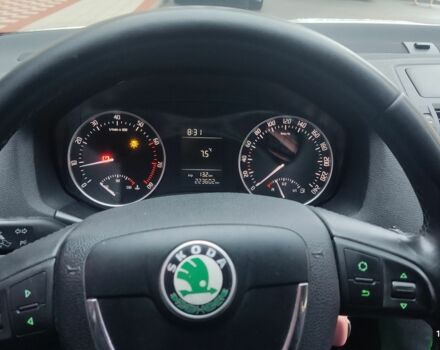 Білий Шкода Октавія, об'ємом двигуна 1.8 л та пробігом 224 тис. км за 8900 $, фото 6 на Automoto.ua