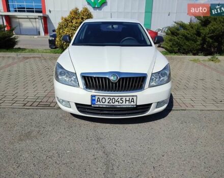 Білий Шкода Октавія, об'ємом двигуна 1.4 л та пробігом 211 тис. км за 7200 $, фото 2 на Automoto.ua